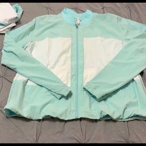 Never worn lululemon jacket zip up